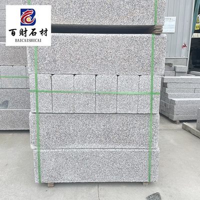 五蓮花路緣石在高速公路安裝中的應(yīng)用與價值